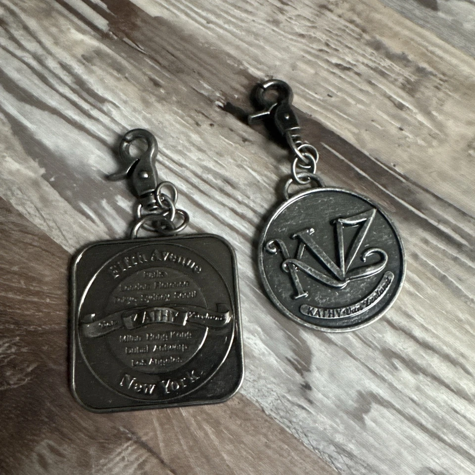 2 Kathy Van Zeeland Cartera Dije Bolso Etiqueta Equipaje (17) Foto 1 de 4