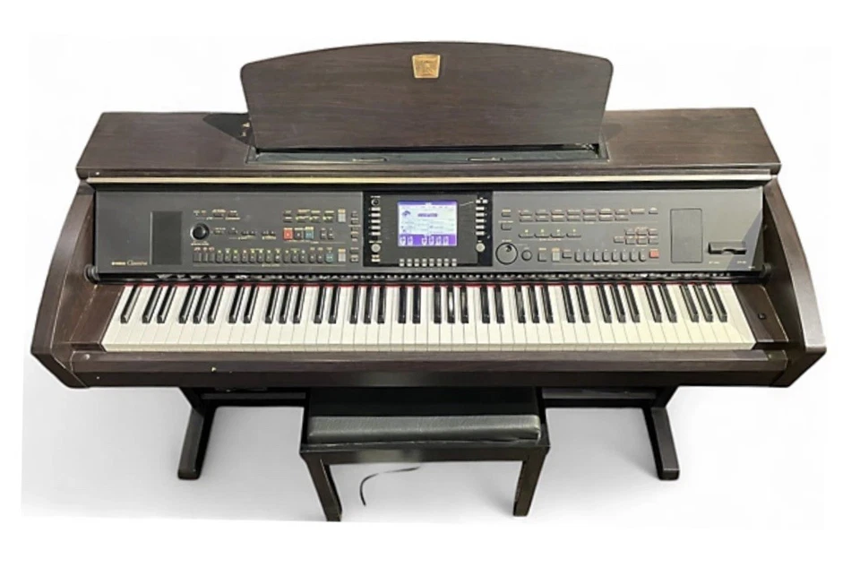 Piano digital Yamaha Clavinova CVP 303 excelente estado de funcionamento - Imagem 1 de 4