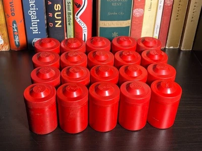 LOTE DE 20 BOTES Y TAPAS DE PELÍCULA GAF roja de 35 mm contenedores de almacenamiento de plástico de 35 mm Foto 1 de 4