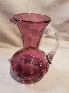 Jarra pequeña de vidrio de peregrino rojo arándano con mango transparente - Imagen 1 de 5