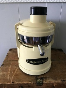 Masticating Juicer Omega 8226