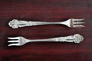 2 French Renaissance by Reed & Barton Sterling 5 5/8" Cocktail Forks 1.3 oz. - Picture 1 of 8