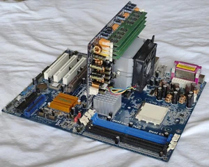 Asrock 939 dual SATA2, motherboard socket 939 with AM2CPU upgrade board,CPU - Afbeelding 1 van 15