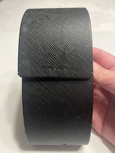 Occhiali da sole Prada Saffiano neri SOLO custodia rigida