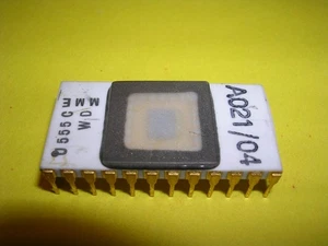 MME U555C - Second Source for Intel 2708 / C2708 - Picture 1 of 3