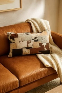 Outback Patchwork Cowhide Lumbar Cushion Cover - Foto 1 di 4