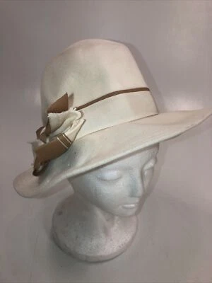 Sombrero de fieltro vintage crema para damas con cinta Leslie James sombrero original Foto 1 de 4