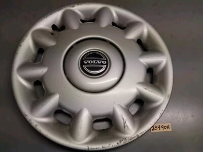 One 1993 1994 1995 Vovo 15" tapacubos 940 V70 850 - Ver detalles Foto 1 de 4