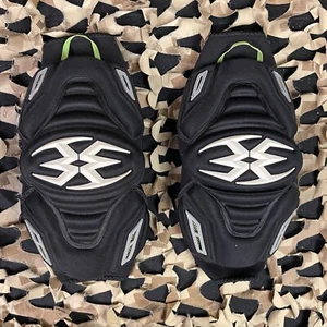NEW Empire 2012 Prevail TW Knee Pads - Black/Grey - Small - Picture 1 of 4