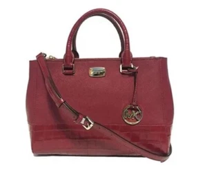 Cartera mediana Michael Kors Kellen de cuero en relieve - cereza - Imagen 1 de 11