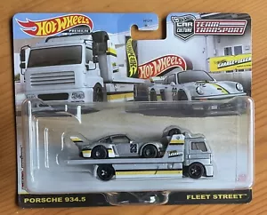 HOT WHEELS PREMIUM TEAM TRANSPORT GARAGE OF LEGENDS PORSCHE 934.5 FLEET STREET - Foto 1 di 8