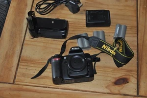 Nikon D80 10.2MP Digital SLR Camera - Black (Body only) - Picture 1 of 8