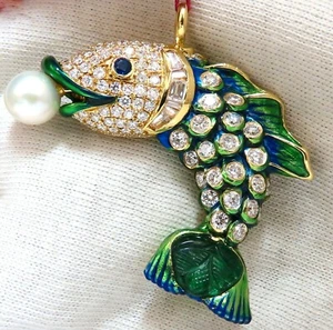 Natural Akoya Pearl Sapphire Emerald & Diamonds Enamel Fish Pendant 18kt  - Picture 1 of 10