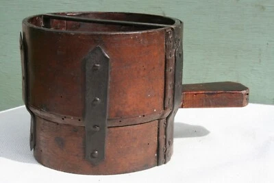 mesure à grain en bois ,ancienne - Photo 1/4