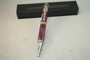 Handgefertigter afrikanischer violetter (lila) Schädelstift mit antiken Zinnteilen - Bild 1 von 5