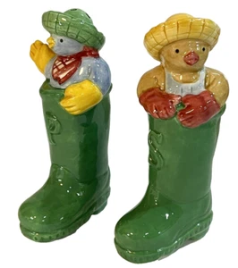 Vandor Pelzman Designs Vintage Salt and Pepper Set -Bird Farmers in Garden Boots - Picture 1 of 13