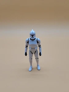 Star Wars 2013 Saga Legends Series #2 Clone Trooper 3.75" - Picture 1 of 4