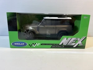 2020 Land Rover Defender Diecast Model Car: 1/26 Scale, New in the Box By Welly - Picture 1 of 7