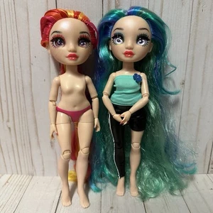 Rainbow High Laurel & Holly De’Vious Twin Deluxe Puppen - Bild 1 von 19