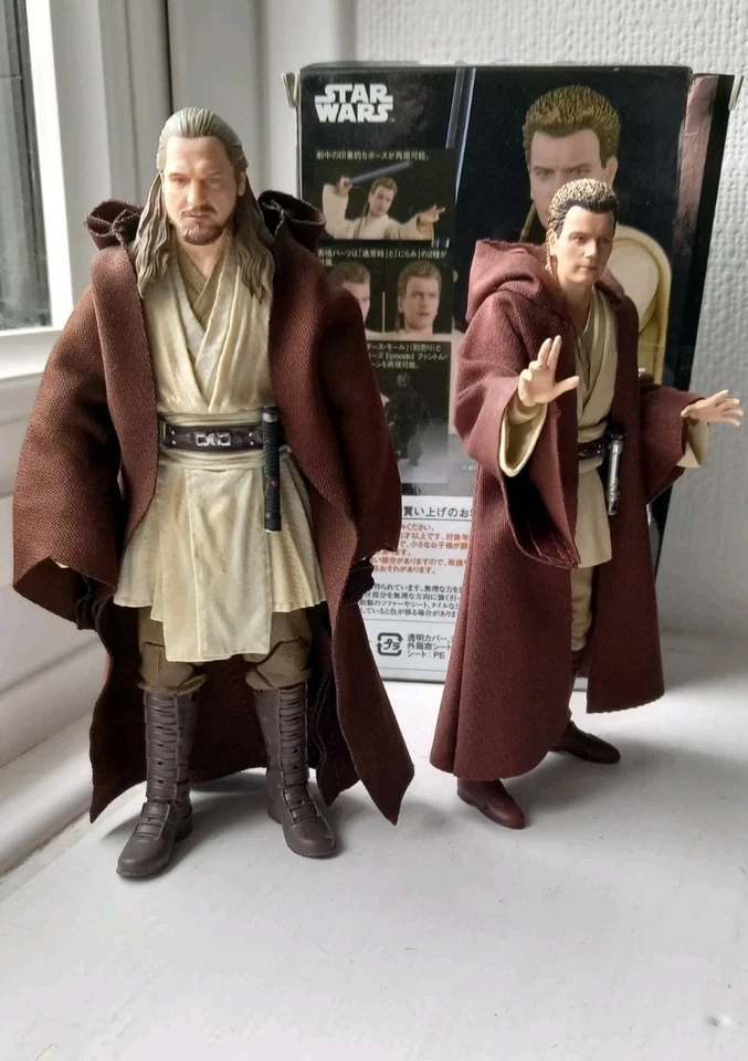 S H Figuarts Star Wars Episode 1 Obi-Wan Kenobi And Black Series Qui Gon Figures - Image 1 of 4