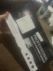 Professional Podcast Equipment Bundle - Sound Card - Recording & Broadcasting - Picture 1 of 6