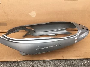 APRILIA LEONARDO 125 1998-2002 BAJO ASIENTO PLÁSTICO PIEZA TRASERA - Imagen 1 de 8