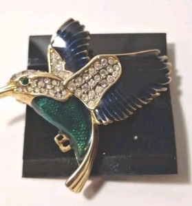 Rare Brooch Pin Humming bird Multicolor Rhinestones Wings Fashion Jewelry New - Picture 1 of 6