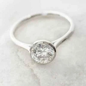 1,75 kt Rundschliff Lab Created CZ Diamant 925 Silber Zargenfassung Verlobungsring - Bild 1 von 7