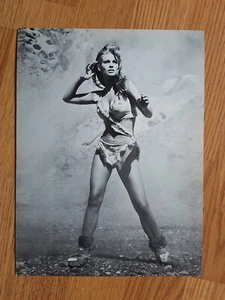 Raquel Welch HARRYHAUSEN One Million Year B.C. rare 8x10 promo still HAMMER '66 - Picture 1 of 2