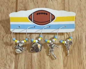 Fußball Wein Charms, Fußball Geschenk, Puderblau und Gelb, Fußball 🩵💛🏈🍷 - Bild 1 von 6