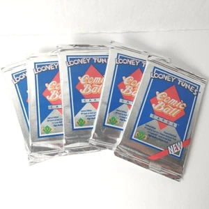 Looney Tunes New Unopened 5 Packs Of 12 Comic Ball Cards 1990 - Picture 1 of 3