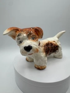 Vtg Sylvac 3.5” Standing Terrier Dog Figurine Brown & White MCM Cutie VCG - Bild 1 von 11