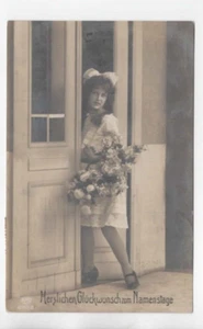 AK Glückwünsche zum Geburtstag /junges Mädchen m. Blumenstrauß 1923 gel.I - Bild 1 von 2