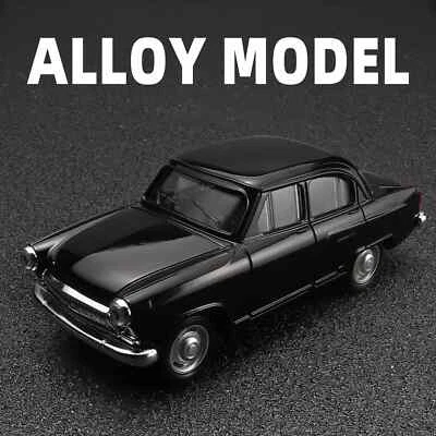 1:43 Volga GAZ-21 Classic Vehicle Alloy Car Model Diecast Toy Car Collection  - Image 1 of 4