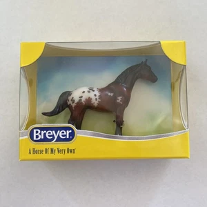 Neu Breyer Stablemate 2025 Collectors Club Spencer Appaloosa Silky Sullivan Neu in OVP - Bild 1 von 3