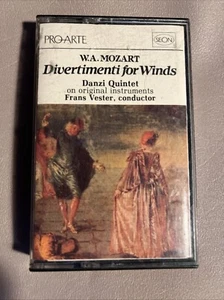 Mozart: Divertimenti for Winds, Danzai Quintet, Frans Vester, conductor 1981 - Picture 1 of 6