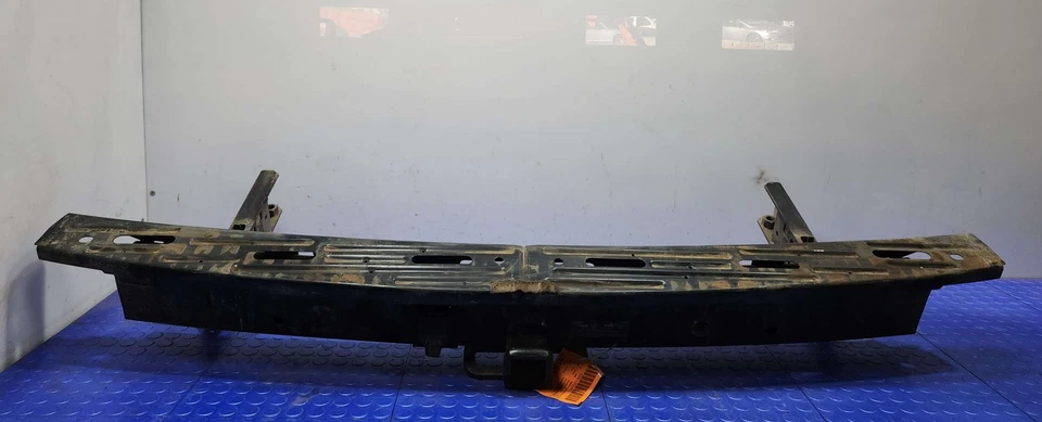 07-14 GMC Yukon para-choque traseiro reforço de barra de impacto fabricante de equipamento original 25938524 - Imagem 1 de 4