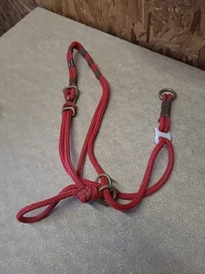 Be-Nice Trainingshalfter, mittlere Größe, großes Pony, rot. (ref.325Y) - Bild 1 von 7