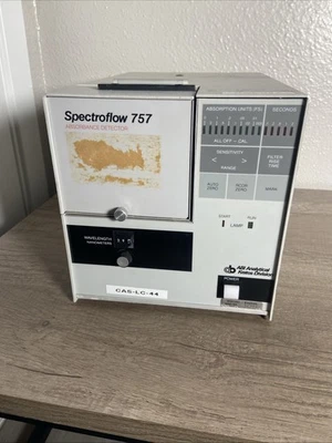 Detector de absorción Kratos Spectroflow 757 SIN PROBAR Foto 1 de 4