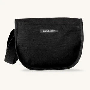 Bandolera Marimekko Kerttu de lona negra - Imagen 1 de 12
