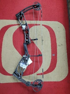 Elite Revol 35 Right Hand Compound Bow 60 lbs 29 inch draw - Picture 1 of 2