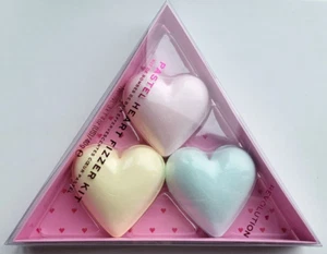 Revolution Heart Fizzer Kit Bath Bomb Brand NEW Sealed hearts 3 x 40g - Picture 1 of 4