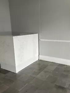 Marble reception Desk - Picture 1 of 5