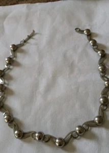 13 1/4" x 1/2". SILBERFARBENE HALSKETTE - Bild 1 von 2