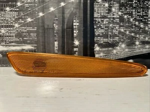 05-13 C6 CORVETTE FRONT RH PASSENGER SIDE MARKER LIGHT GM 4GXX15A424A - Picture 1 of 10