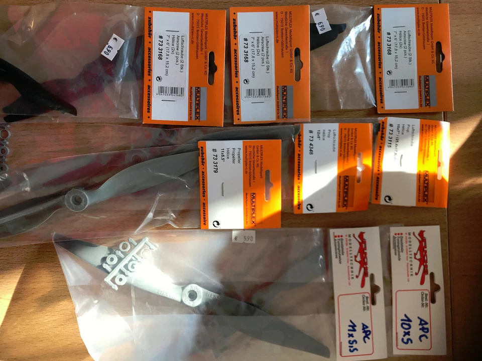 8 xLuftschrauben Konvolut Multiplex APC Neu - Bild 1 von 1