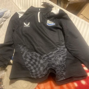 Newcastle United Match day Mid layer Junior Med RRP £65 New castore - Picture 1 of 12