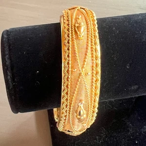 Vintage Armreif goldfarben geätzt aufklappbar breit verziert Seil Mesh Design - Bild 1 von 14