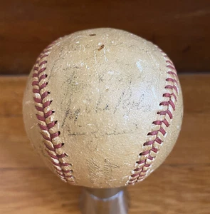 1946 Boston Red Sox Team Signed Baseball - MLB Autograph - No Ted Williams - Picture 1 of 22