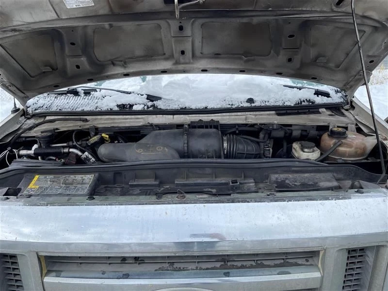 Filtro de aire 4,6 L para camioneta Ford E150 09-10 19706447 Foto 1 de 4